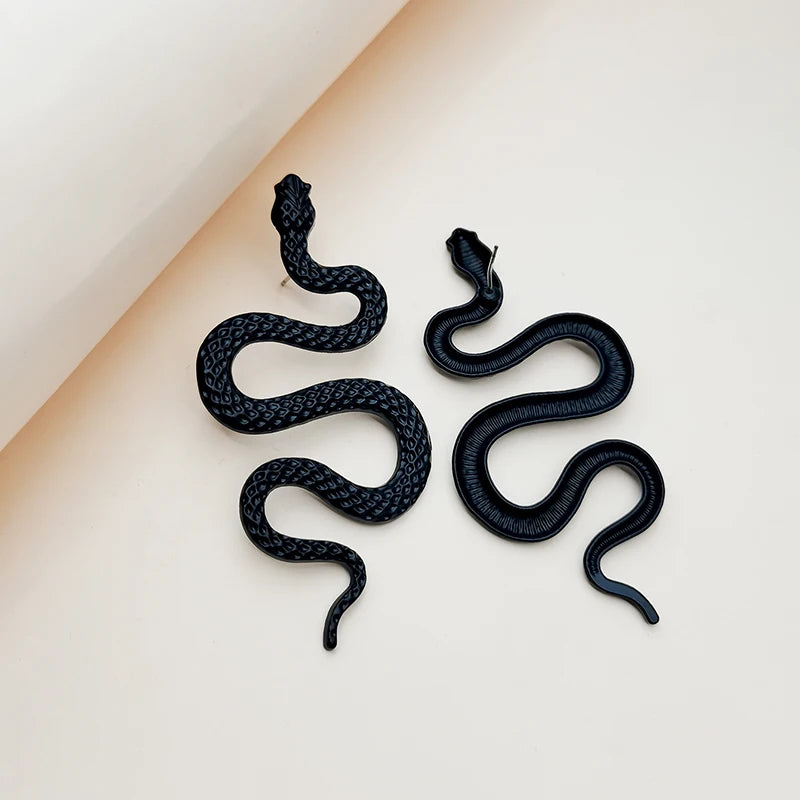 Avant-garde Sexy and Exaggerated Halloween Snake Shaped Earrings for Women - Hit Fash